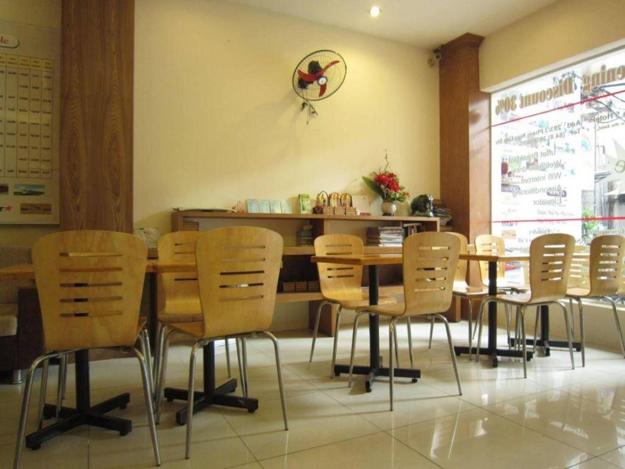 Reddoorz @ Pham Ngu Lao Street 3 Hotel Ho Chi Minh City Exterior photo